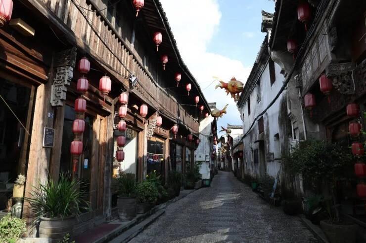 我寄愁心与明月，随风直到夜郎西是什么意思？游戏画面